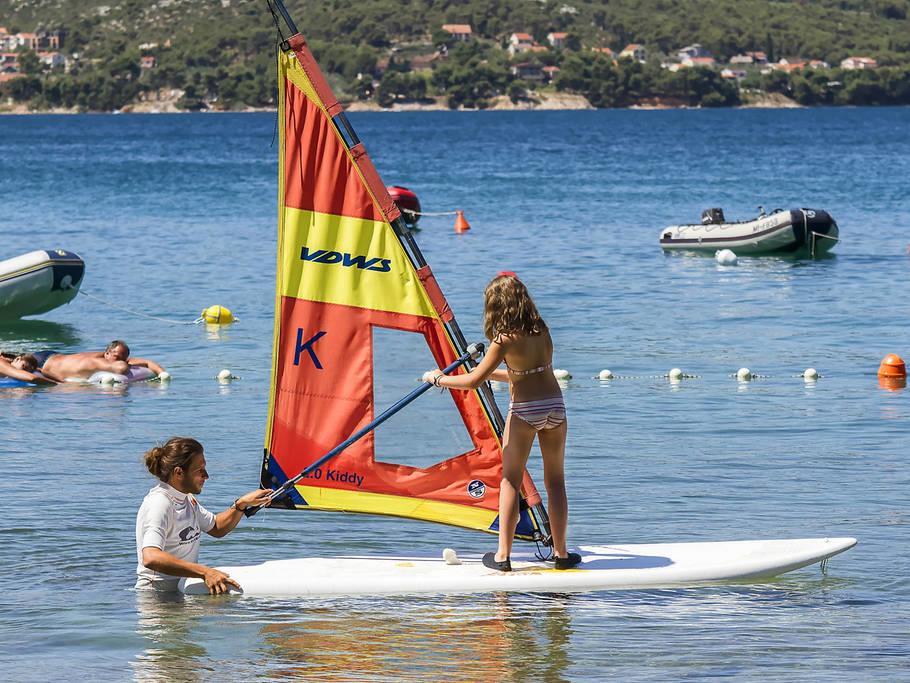 Mobile Laurus Biograd Na Moru